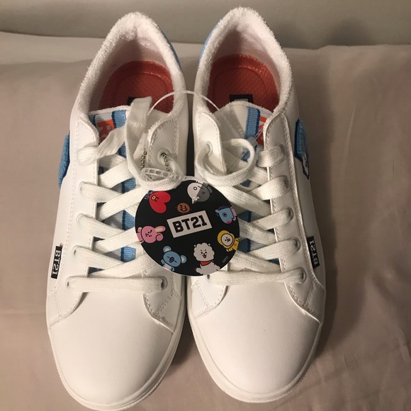 BT21 x Sketchers shoes - Picture 2 of 4